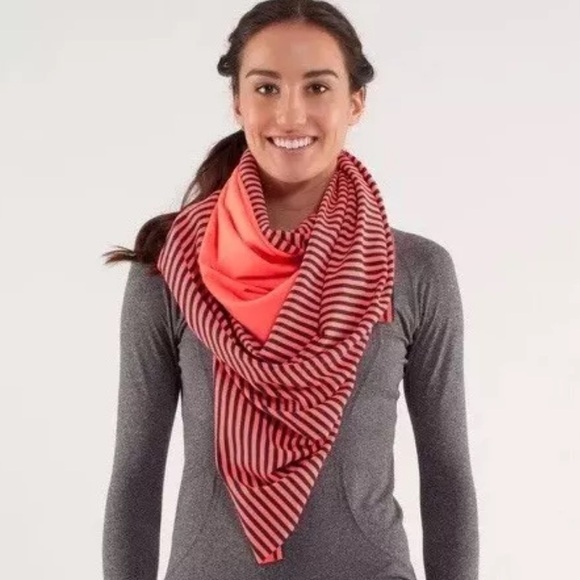Lululemon Vinyasa Scarf Classic Stripe Light Flare/ Inkwell One Size - Picture 1 of 8